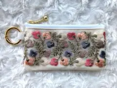 キーケース　コインケース　インド刺繍リボン×合皮　マルチポーチ