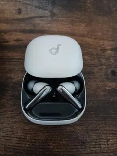 Anker Soundcore Liberty 4 Pro ホワイト
