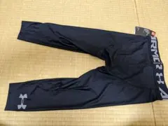 アンダーアーマー 3/4タイツ　ブラック