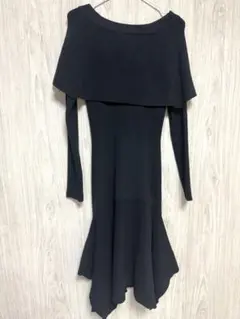 黒 オフショルダー フレア裾 ロングニットワンピース