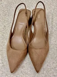ZARA ベージュミュールサンダル　スウェード