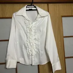 フリル付きホワイト長袖シャツ15号