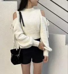 肩あきマルチウェイ　あざとフェザーリボンニットオフショルダー シャギーニット