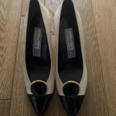 GIVENCHY ポインテッドトゥ ハイヒール 36のサムネイル