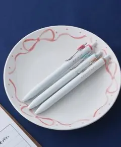 Item thumbnail for item f90ed781-ecfe-477c-b967-18fd96dd4989