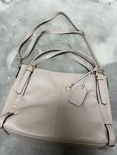 ベージュ ショルダーバッグ　使用五回未満