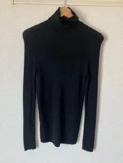 UNIQLO 黒 タートルネック Lサイズ