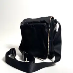 【未使用に近い✨】バーバリーロンドン ショルダーバッグ ノバチェック ナイロンのサムネイル