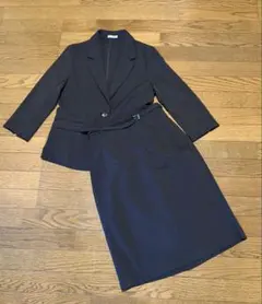 ハニーズ スーツ