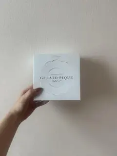 GELATO PIQUE タオルハンカチ&ハンドクリーム