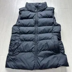 ユニクロボリュームダウンベストM黒