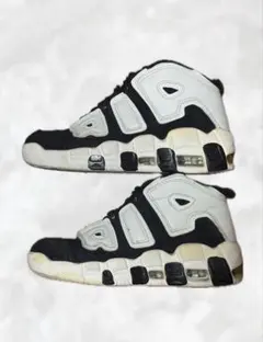 NIKE AIR MORE UPTEMPO 24.5 白　黒　スニーカー　靴