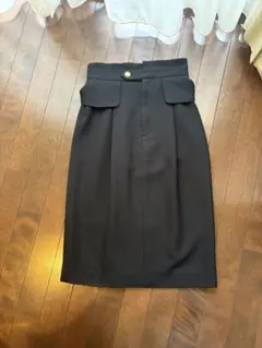 黒 タイトスカート 前ポケット付き