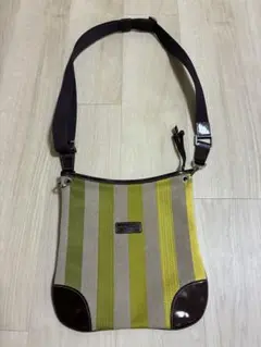 LONGCHAMP（ロンシャン） ストライプデザイン ショルダーバッグ
