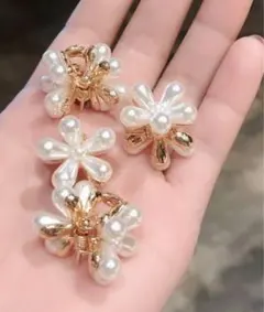 花型パールヘアピンセット 白　お花クリップ　10個