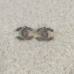 ヴィンテージ ボタン CC ロゴ ピアス シルバー