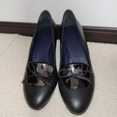 美品　アルマーニコレツォーニ　パンプス　ブラック　35　レザーのサムネイル