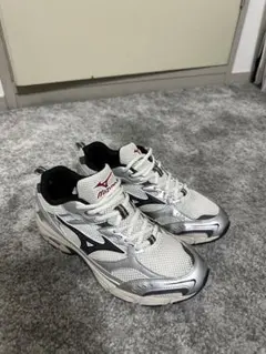 Mizuno ランニングシューズ ホワイト/シルバー26.0cm