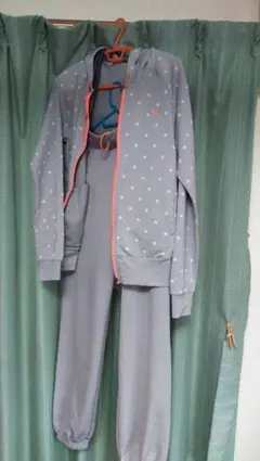 PUMAジャージ上下セットレディース