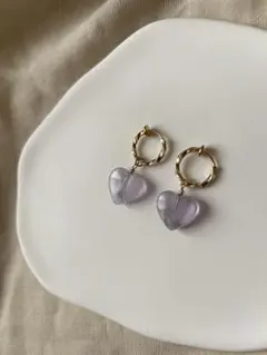 ハートのフローライトの耳飾り　フープイヤリング