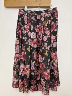 トランテアンソンドゥモード 花柄シアースカート
