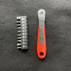 Item thumbnail for item 7082085c-ff89-4120-bb4d-e74da36c1f4c