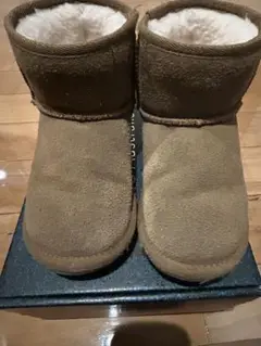 EMU キッズ ブーツ　17センチ