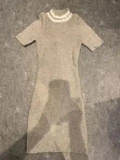 gydaグレー 半袖ニットワンピース ハイネック