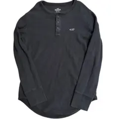Hollister ブラック　長袖カットソー　ヘンリーネック