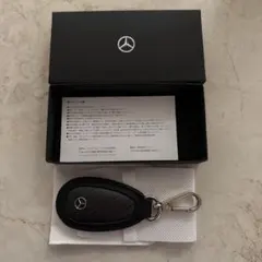 Mercedes-Benz 本革製 キーホルダー 12個 × 15 +余り1 - メルカリ