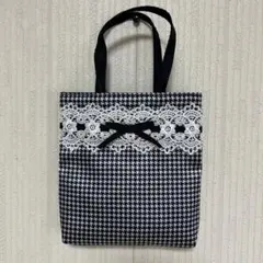 とてもお得に❣️新品・未使用・プライベートレーベルのおとな可愛いプチトートのサムネイル