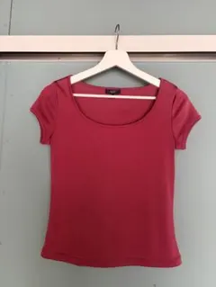 【ROPE】美品 ピンクTシャツ Mサイズ ポリエステル100% 上品カラーのサムネイル