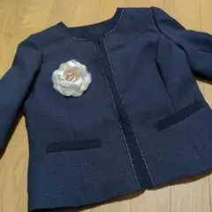 ジャケット。コサージュ付きあ