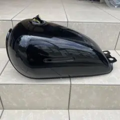 YAMAHA SR400用　YB1タンク　黒 YAMAHA SR400用 YB1タンク 黒 - メルカリ