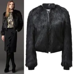 【未使用】ユニクロ×カリーヌ　ショート丈ファータッチブルゾン　Sサイズ　黒