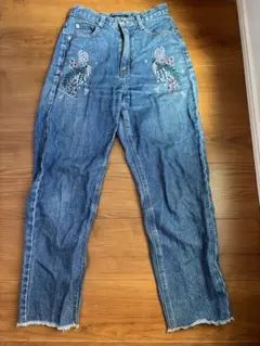 alicia PAGEBOY ページボーイ　刺繍　切りっぱなしデニム　Sサイズ