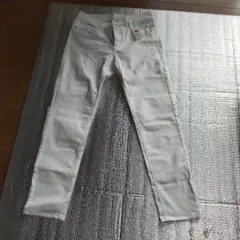 Item thumbnail for item c3e02e99-cd74-48c0-a1ce-f08c27906f3b