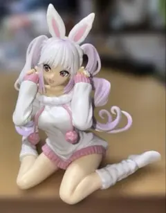 『勝利の女神：NIKKE』のキャラクター、アリスのフィギュア箱無し