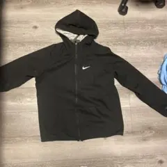 Nike ジッブパーカー