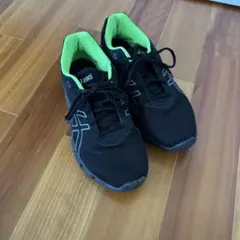 アシックス 27cm スニーカー 黒 ブラック