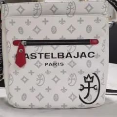 【超美品】定価20%OFF　カステルバジャック　白色　ショルダーバッグのサムネイル