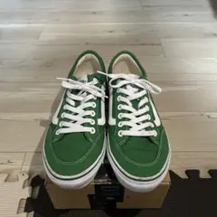 グリーンキャンバスローカットスニーカー