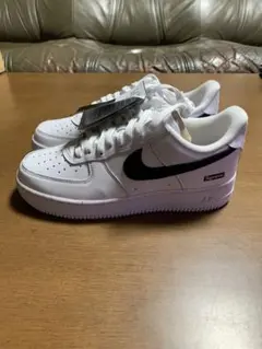 supreme Nike Air Force 1 ホワイト/ブラック　新品未使用