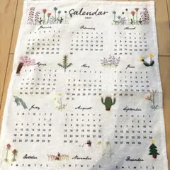 2027年 ファブリックカレンダー 刺繍ハーブ＆お花①
