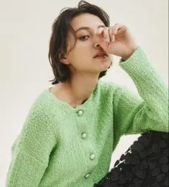 ショートクルーニットカーディガン　グレースコンチネンタル