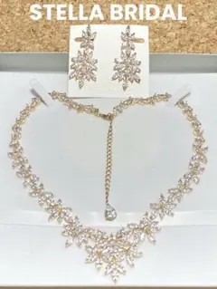 美品 STELLA BRIDAL ネックレス＆イヤリングセット