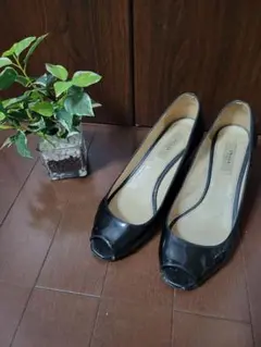 正規プラダ　黒エナメルオープントゥパンプス　sz5/22, 22.5