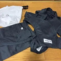 Konny 抱っこひも Sサイズ　ブラック 収納袋付き　美品　メッシュタイプ