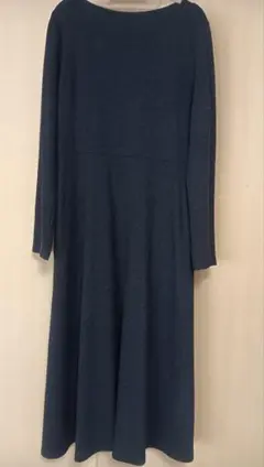 ユニクロ 長袖 ポンチフレアワンピース　Mサイズ