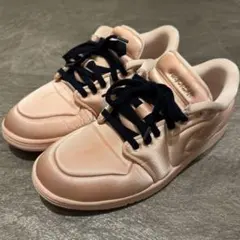 完売品！【Nike Air Jordan 1 Low】ナイキ　 ピンク ネイビー